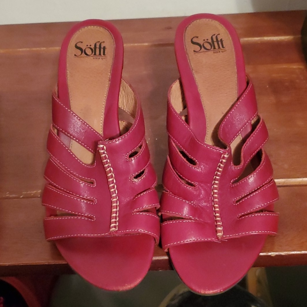 Red leather mule